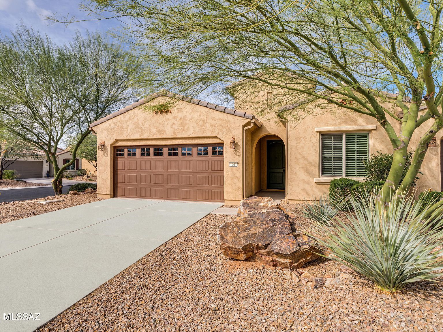 1701 E Sage Thrasher Dr Green Valley, AZ 85614 - Thumbnail 2