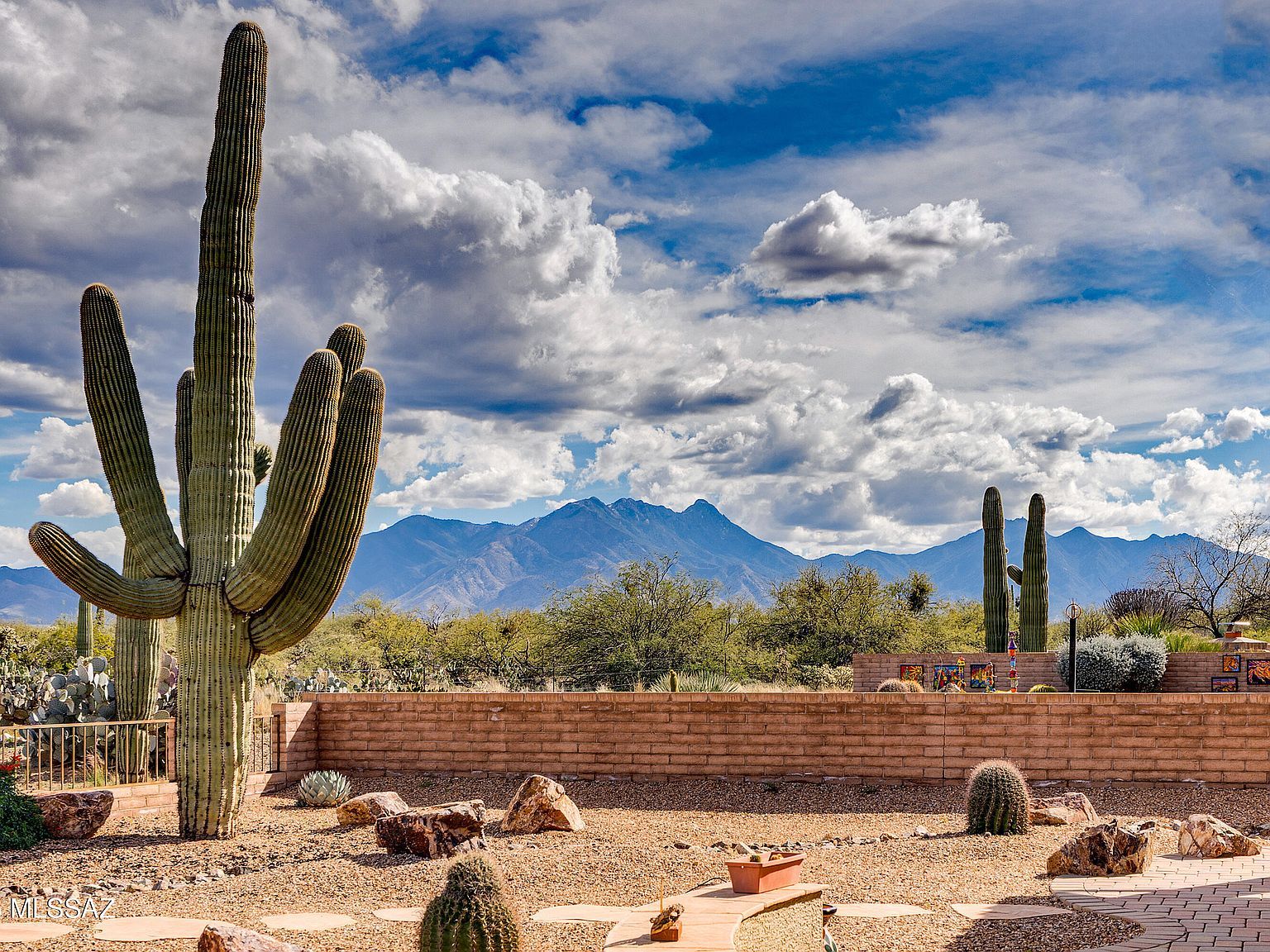 600 N Alexis Loop Green Valley, AZ 85614 - Thumbnail 2