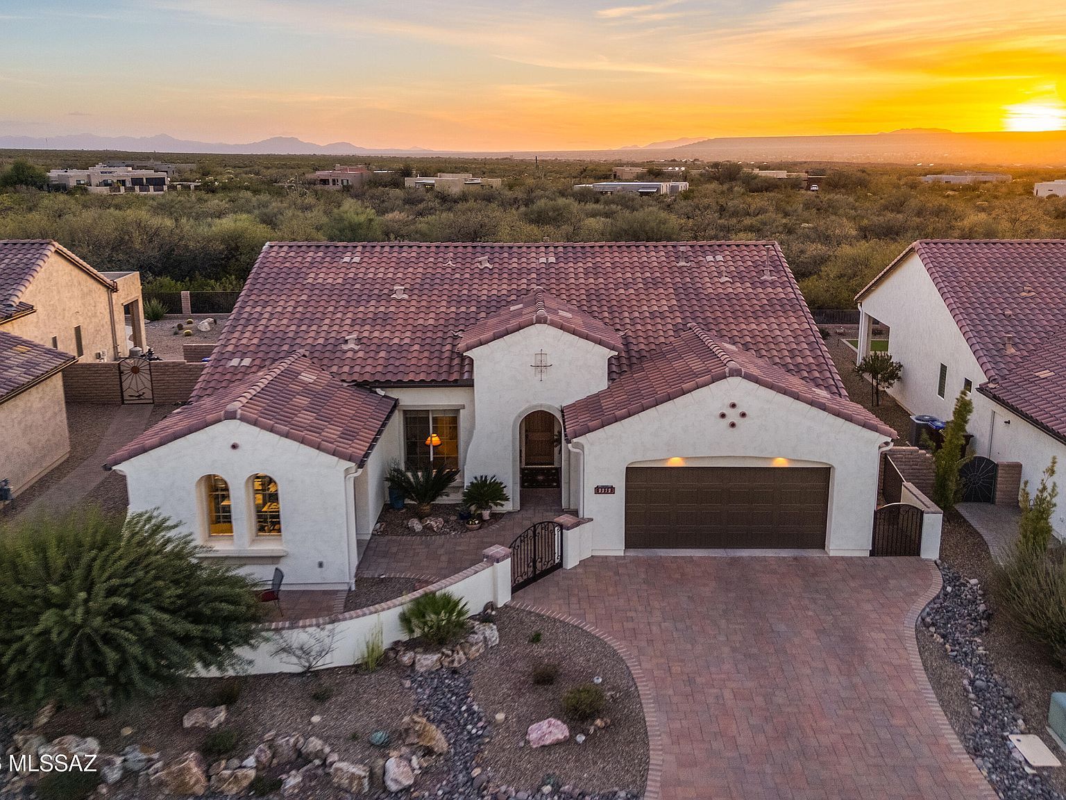 2272 E Madera Plateau Dr Green Valley, AZ 85614 - Thumbnail 2