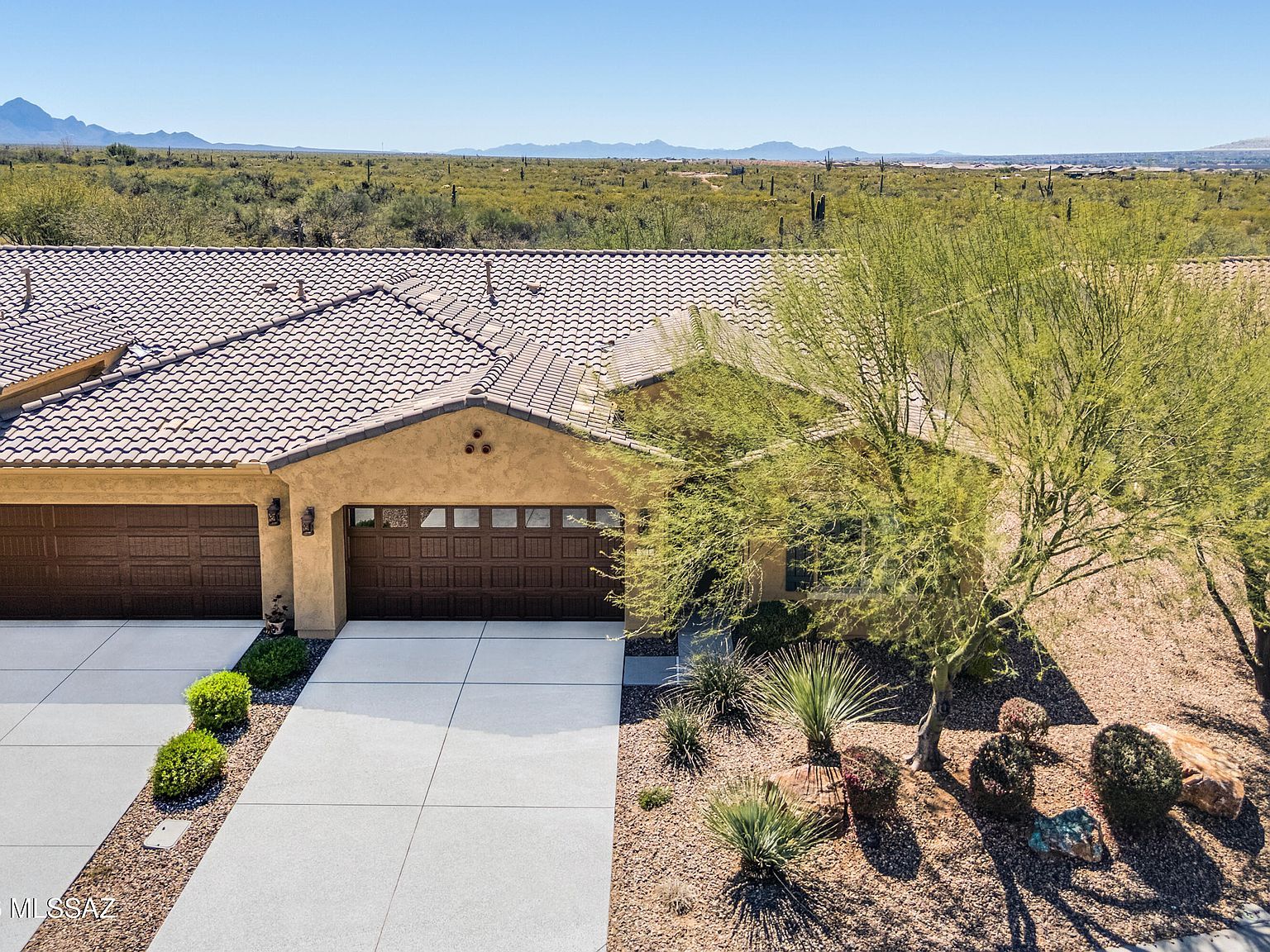 871 N Broken Hills Dr Green Valley, AZ 85614 - Thumbnail 2