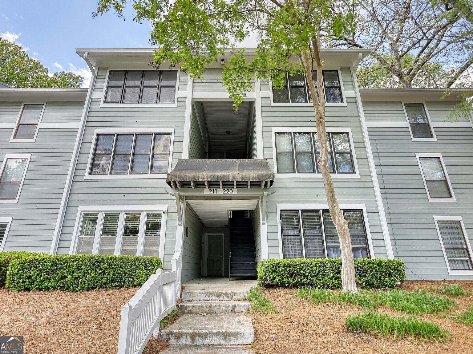 211 Summit North Dr NE #211 Atlanta, GA 30324 - Thumbnail 2