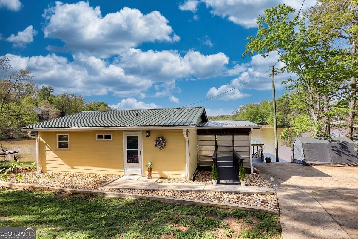 480 Friar Tuck Cir Covington, GA 30014 - Thumbnail 2