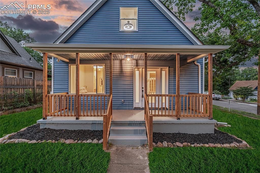 801 E Cache La Poudre St Colorado Springs, CO 80903 - Thumbnail 2