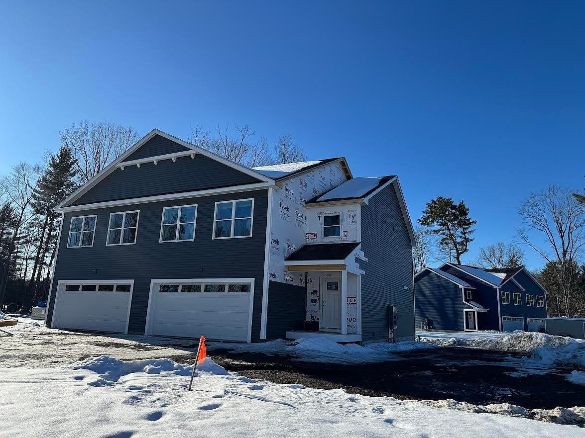 11 Tessa Ct UNIT 11 Essex, VT 05452 - Thumbnail 2