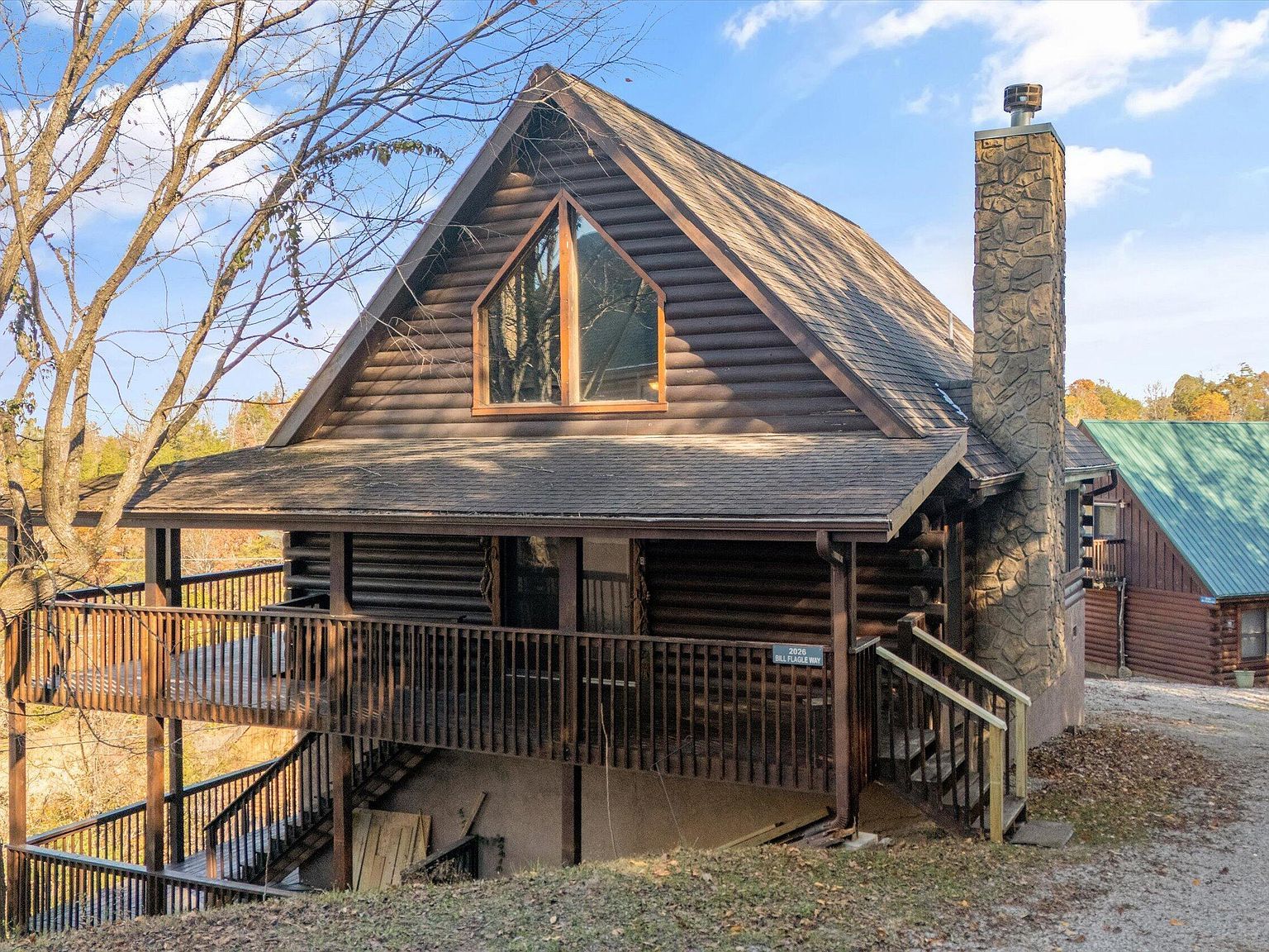 2026 Bill Flagle Way Sevierville, TN 37876 - Thumbnail 2