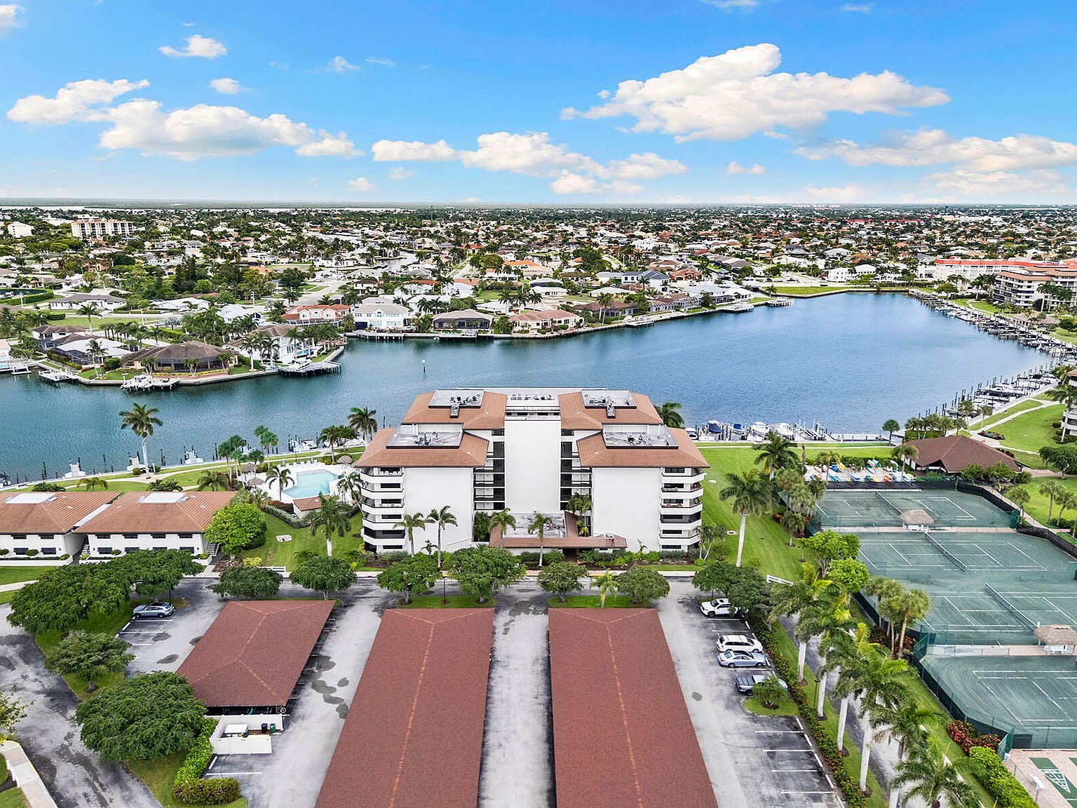 591 Seaview Ct APT 508 Marco Island, FL 34145, 34145