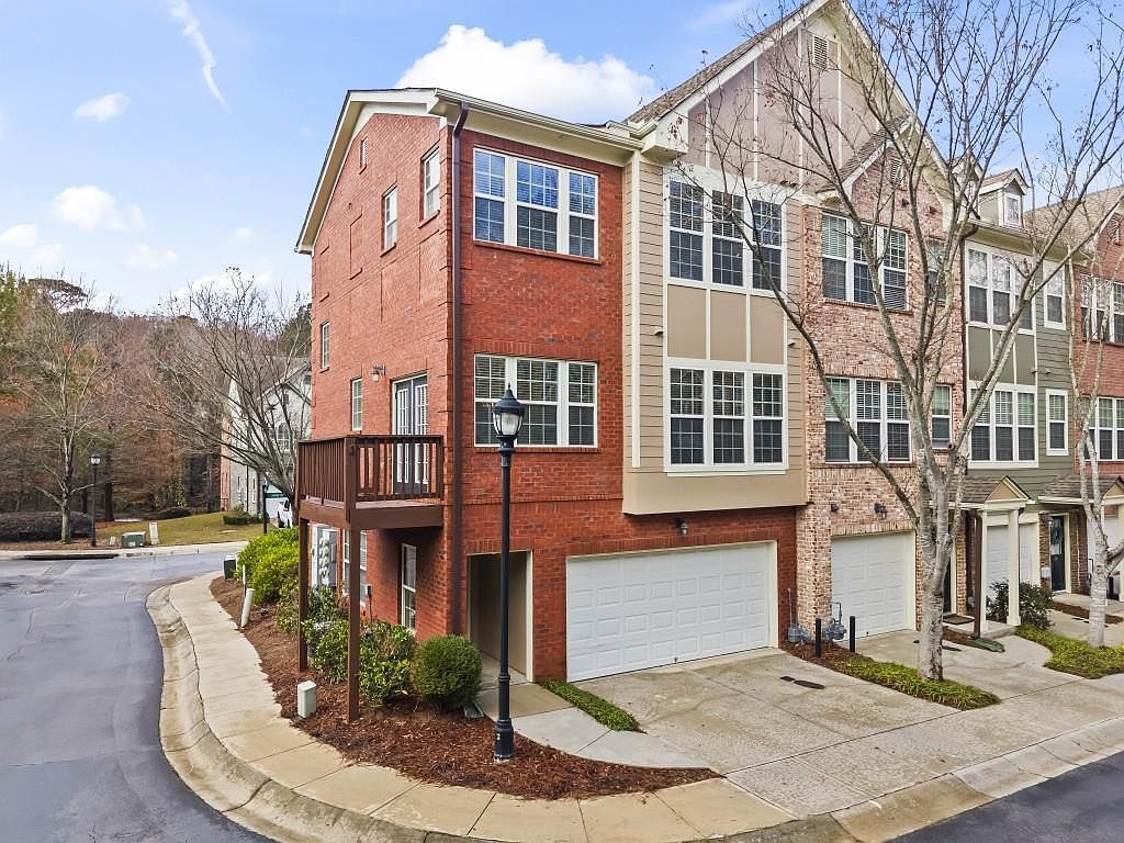 3724 Ashford Creek Ln NE Atlanta, GA 30319 - Thumbnail 2
