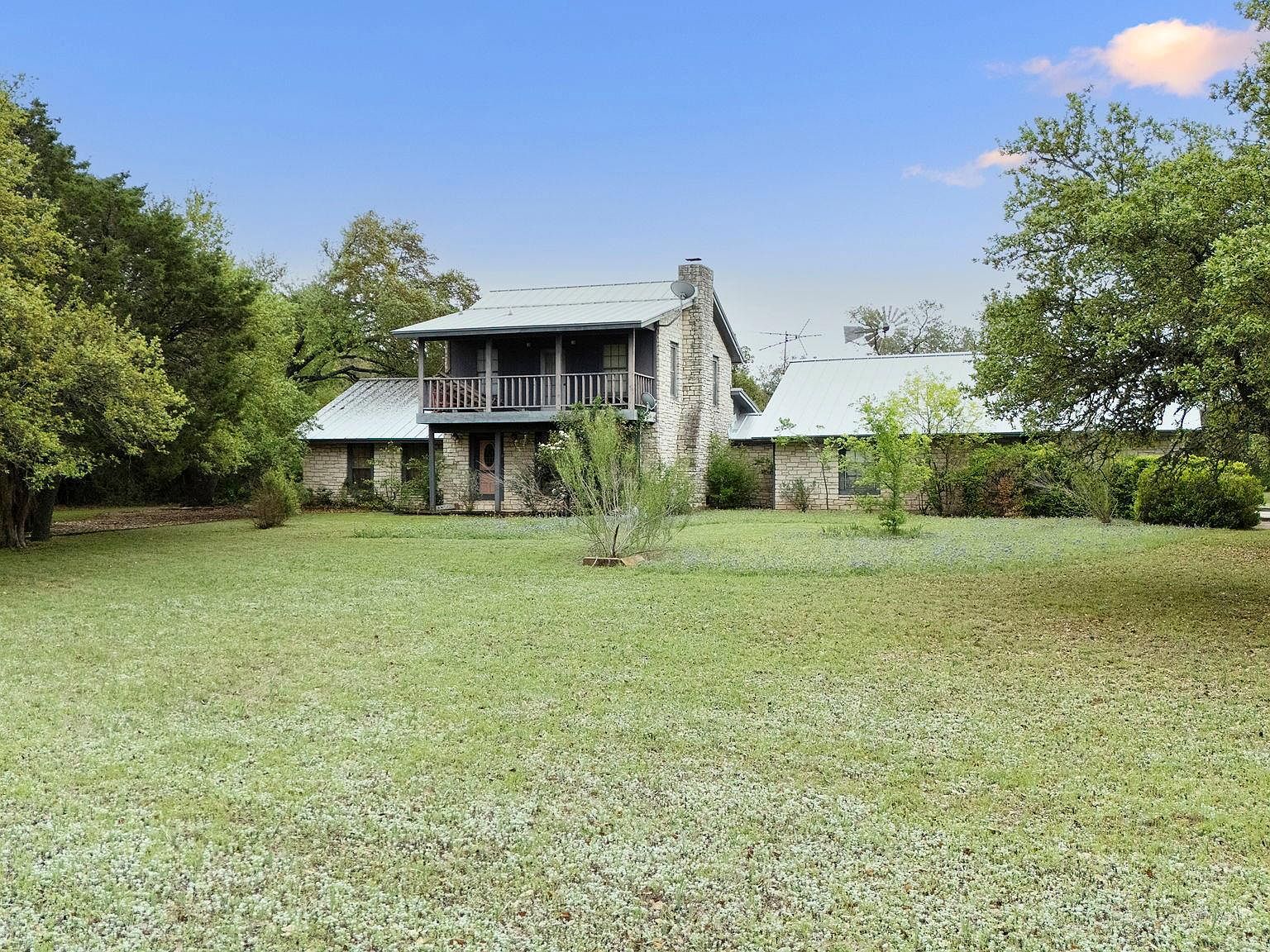 9 Wildflower Trl Round Rock, TX 78664 - Thumbnail 2