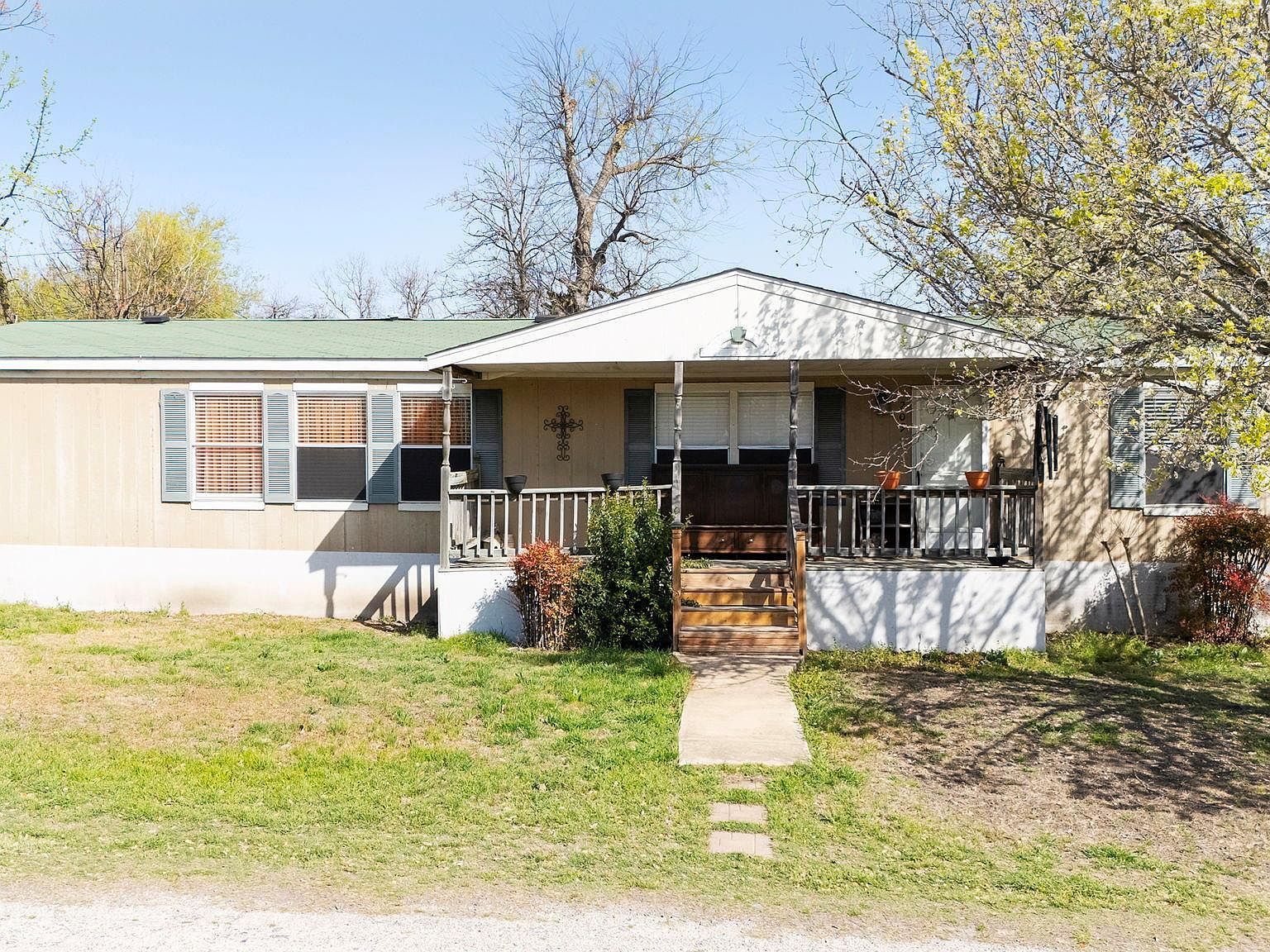 209 E Sheldon Ave Thrall, TX 76578 - Thumbnail 2
