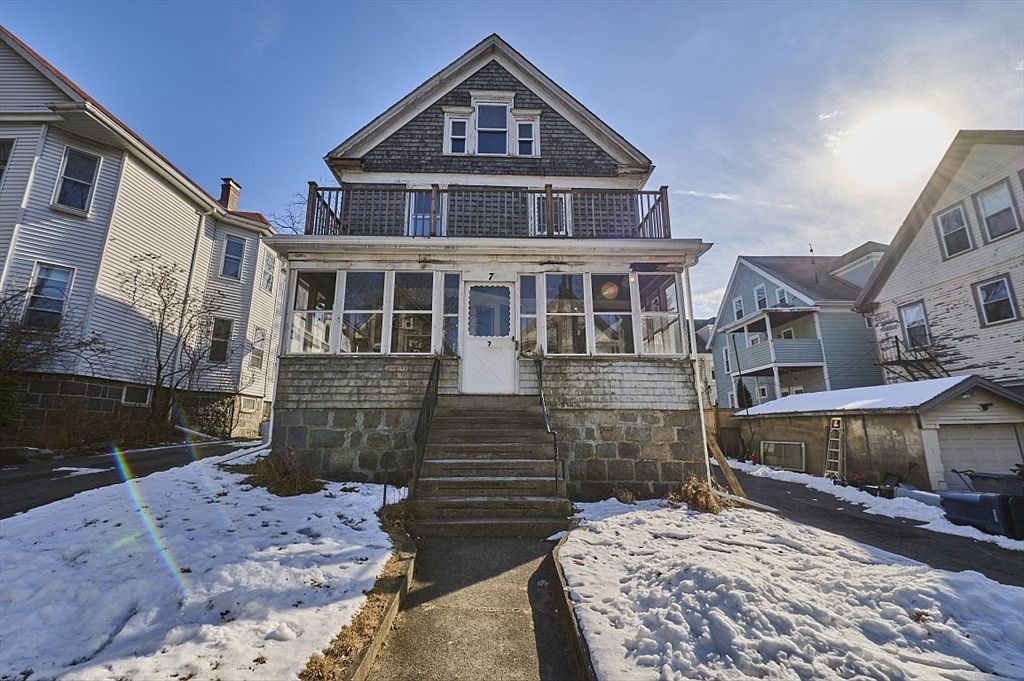 7 Basto Ter Roslindale, MA 02131 - Thumbnail 2