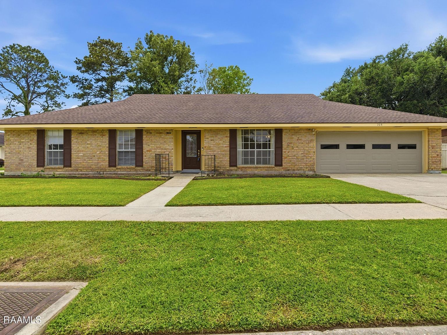 206 Persimmon Pl Lafayette, LA 70507  | Single Family