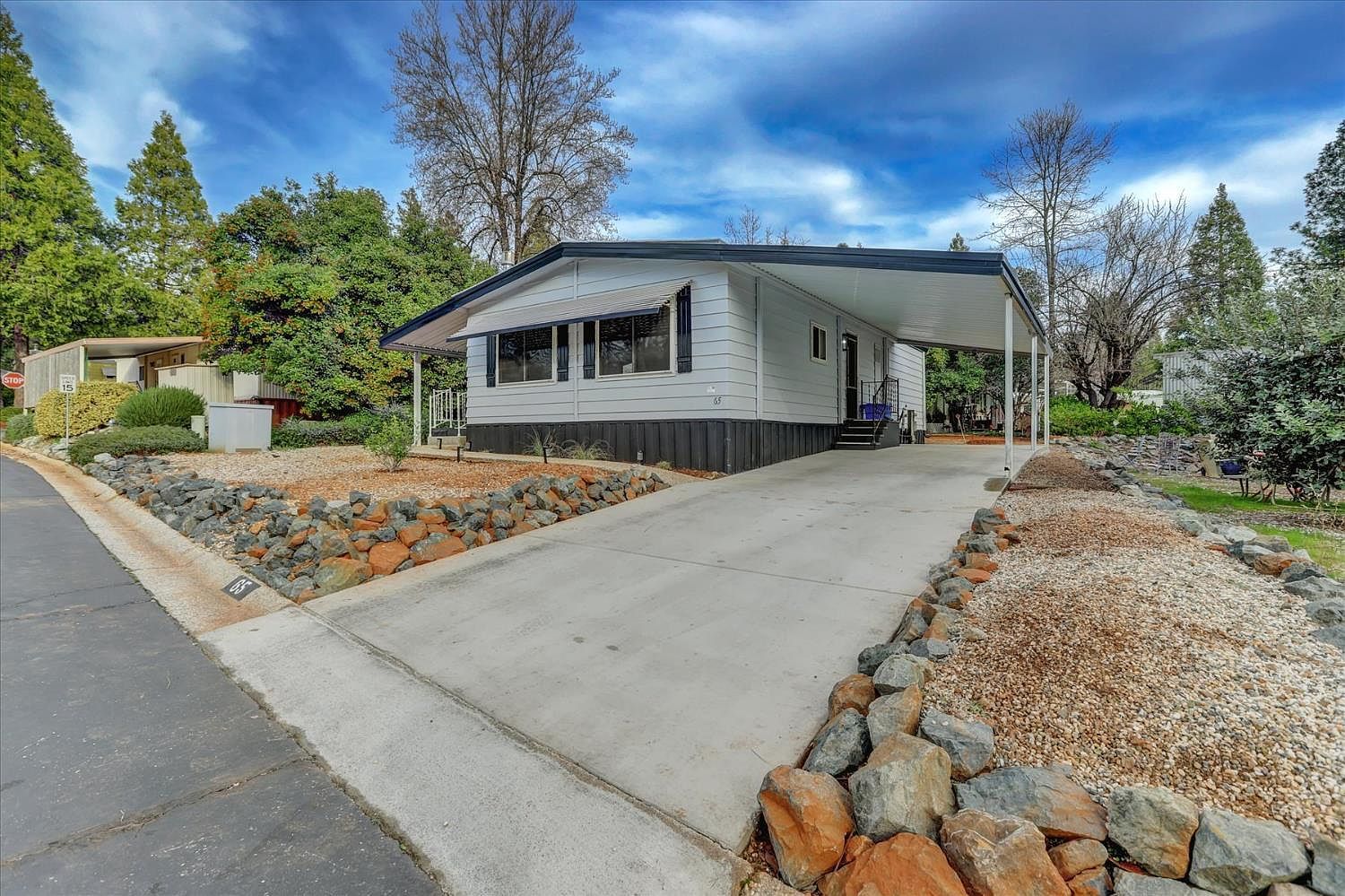 65 Primrose Ln Grass Valley, CA 95945 - Thumbnail 2