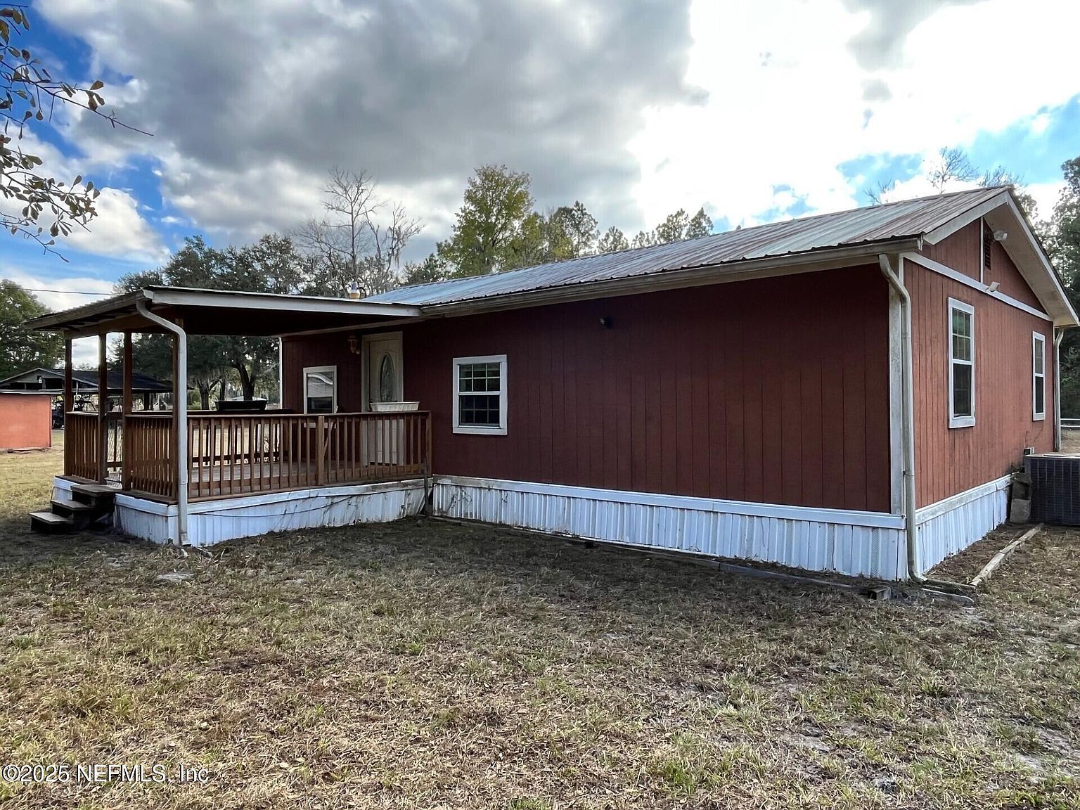 201 Beaver Ln Palatka, FL 32177 - Thumbnail 2