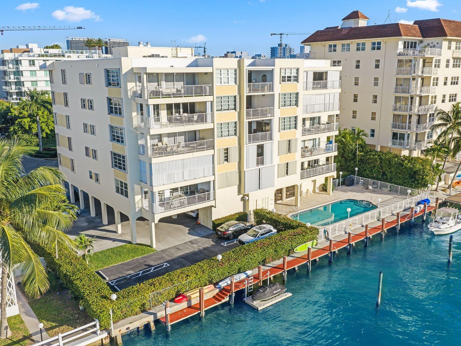 10180 W Bay Harbor Dr APT 2C Bay Harbor Islands, FL 33154 - Thumbnail 2