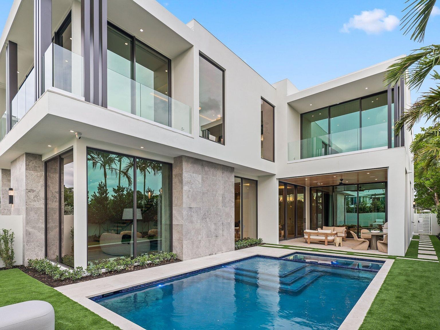 340 Grove Way Delray Beach, FL 33444 - Thumbnail 2