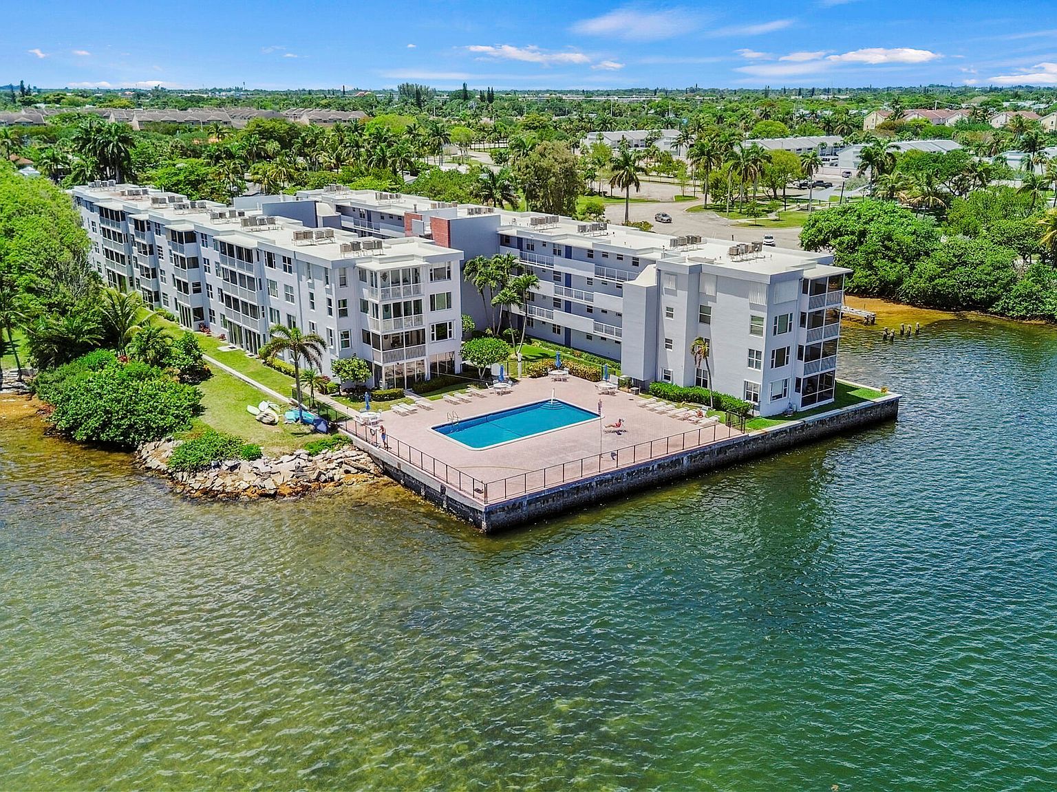 1820 New Palm Way APT 308 Boynton Beach, FL 33435, 33435