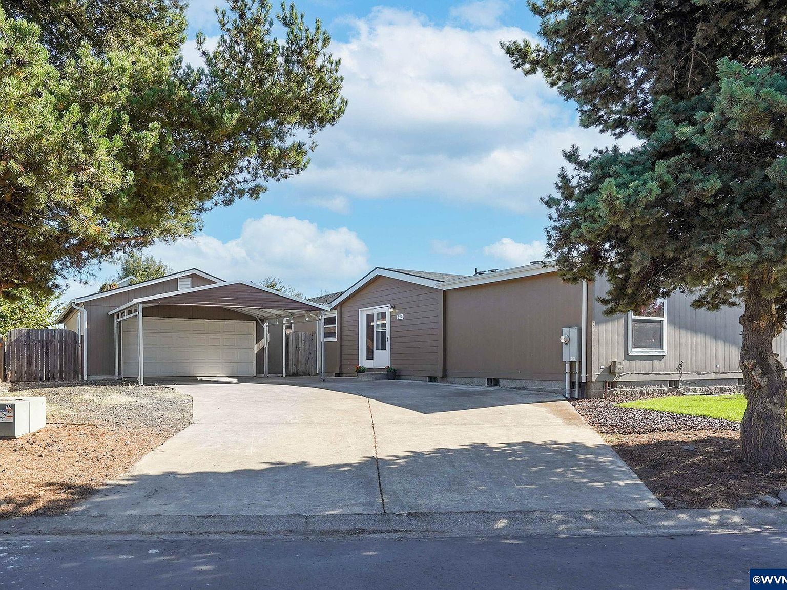 917 Luke St Independence, OR 97351 - Thumbnail 2