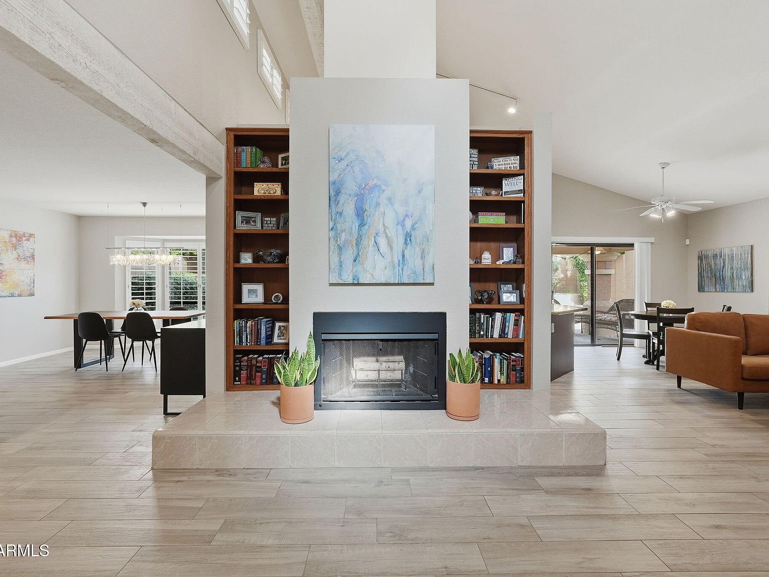 1020 E Desert Cove Ave Phoenix, AZ 85020 - Thumbnail 2