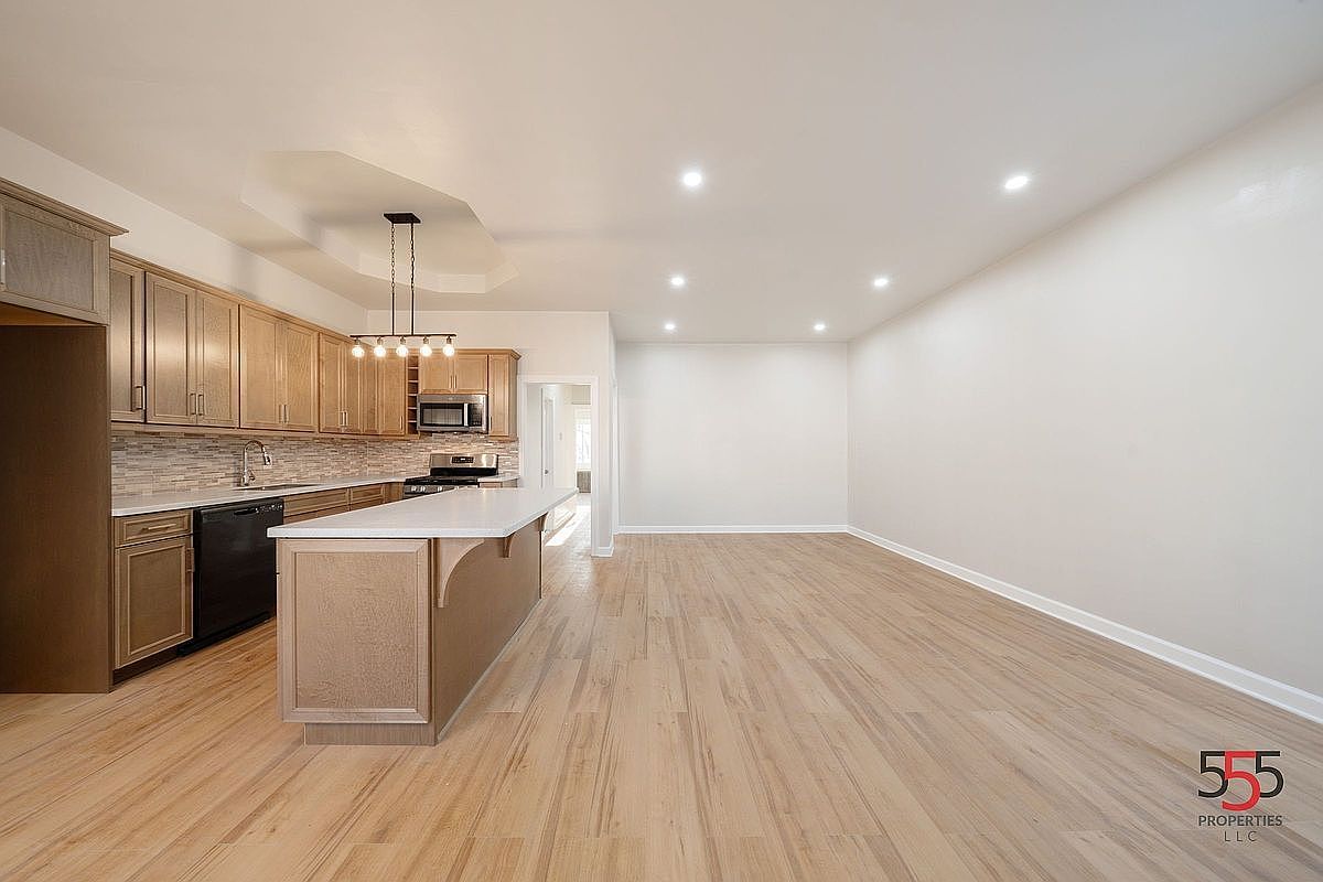 66 E 91st St Unit 1 Brooklyn, NY 11212 - Thumbnail 2