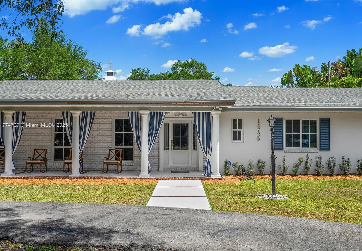 14725 SW 82nd Ave Palmetto Bay, FL 33158 - Thumbnail 2