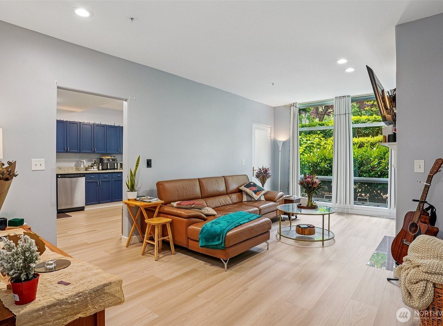 3221 SW Avalon Way APT 113 Seattle, WA 98126 - Thumbnail 2