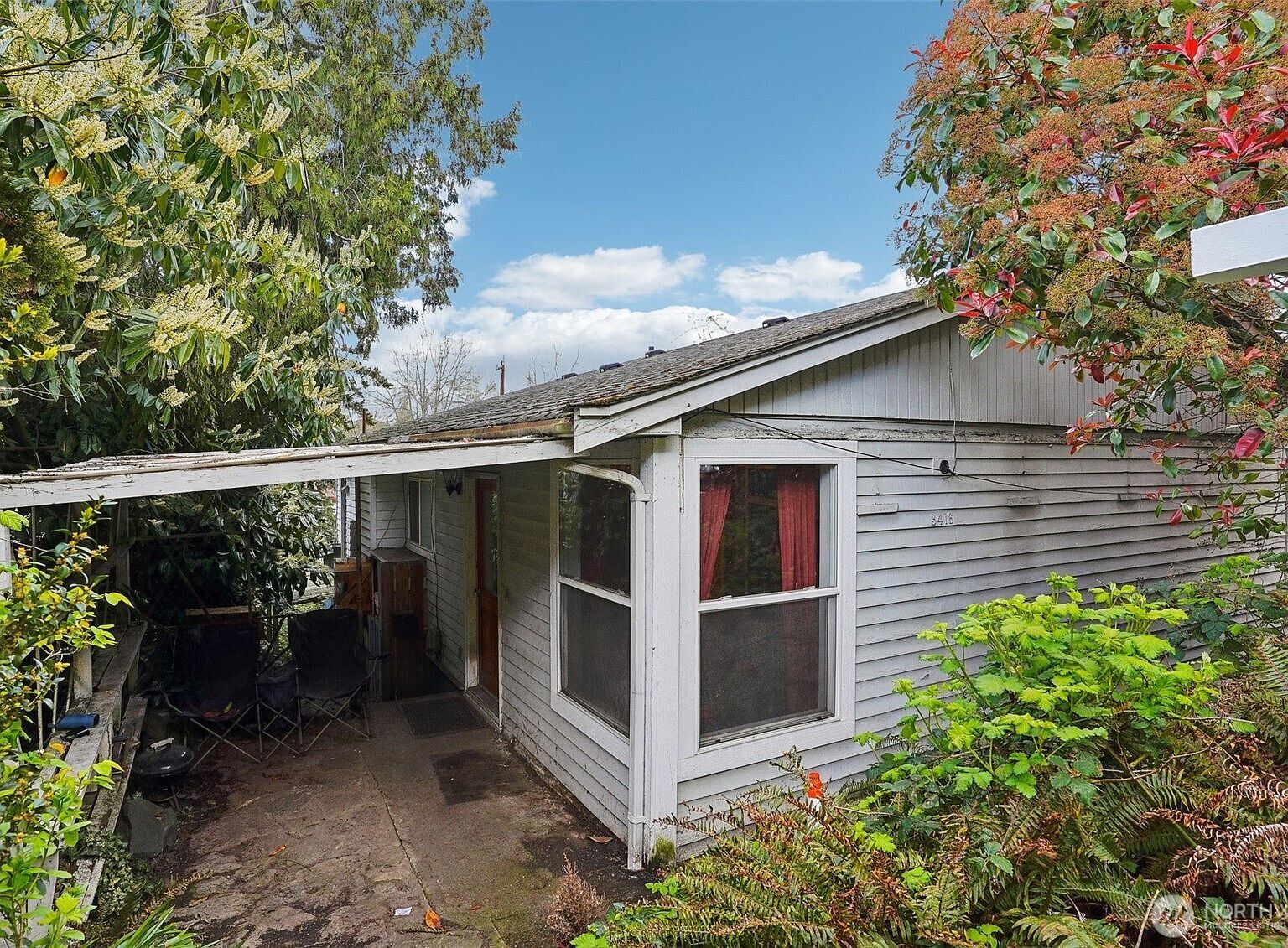 3416 Claremont Ave S Seattle, WA 98144 - Thumbnail 2