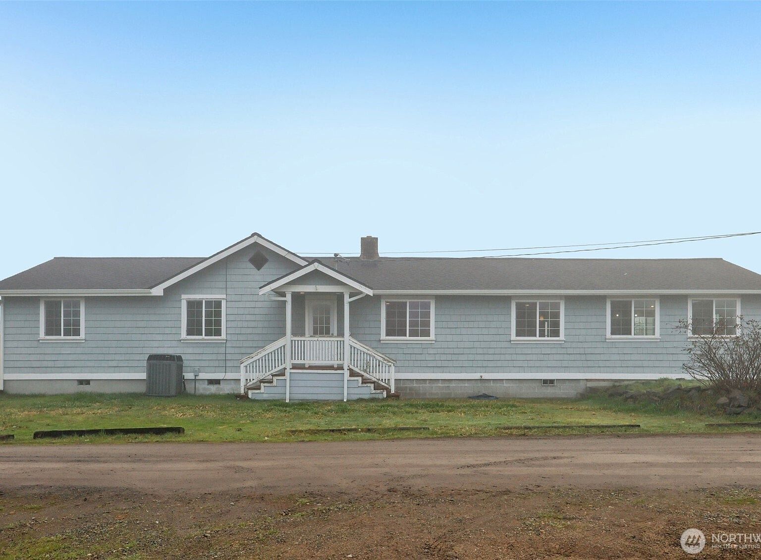2595 Griffiths Ln SE Pt Orchard, WA 98366 - Thumbnail 2