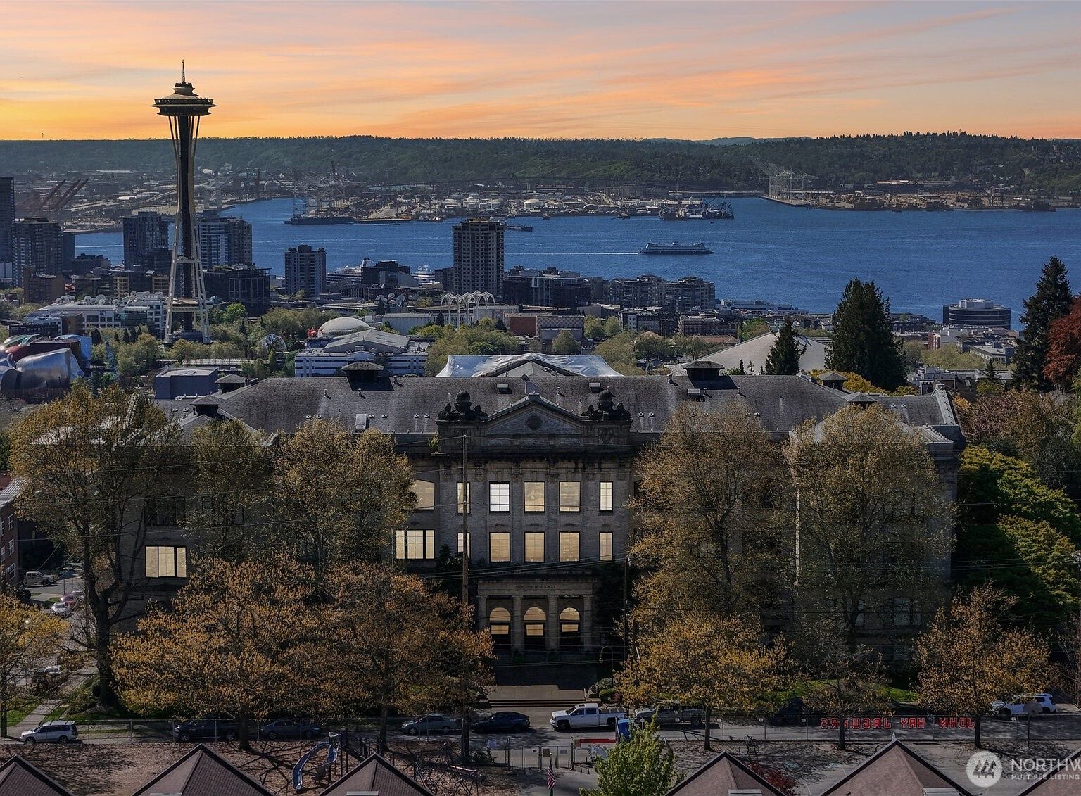 201 Galer St APT 534 Seattle, WA 98109 | Condominium