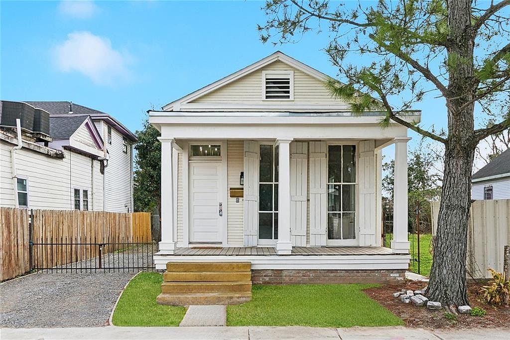 1739 Port St New Orleans, LA 70117 - Thumbnail 2