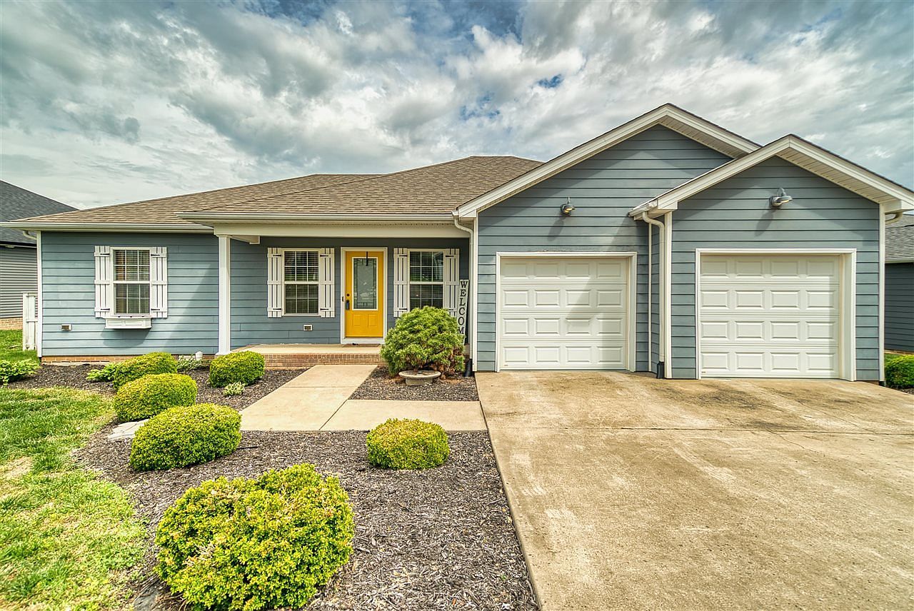 2850 Gunsmoke Trail Way Bowling Green, KY 42101  | Single Family