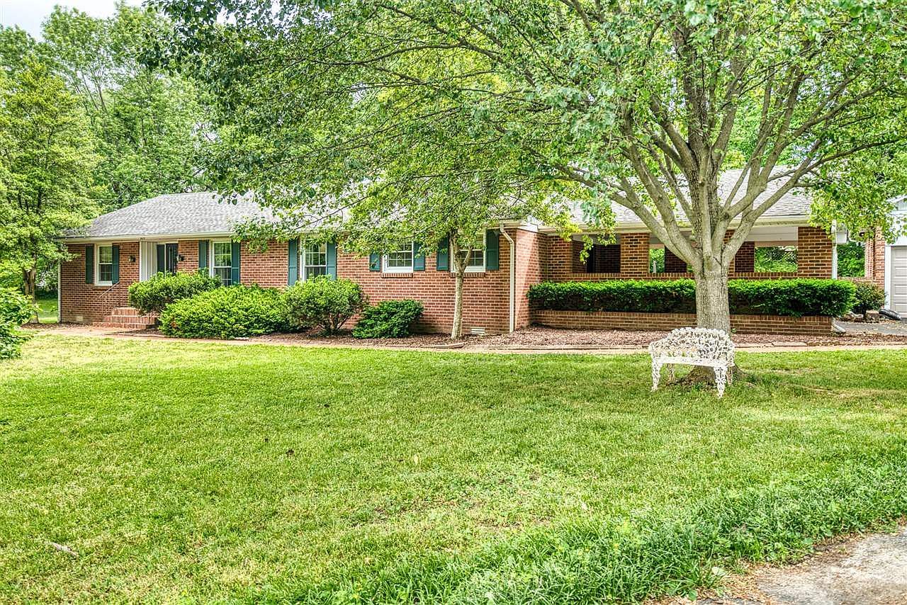 505 S College St Franklin, KY 42134, 42134
