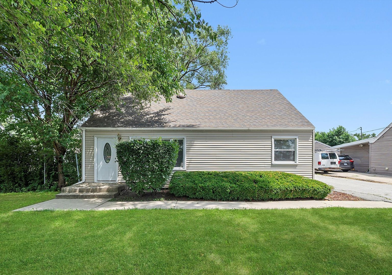 9417 S 78th Ave Hickory Hills, IL 60457 - Thumbnail 2