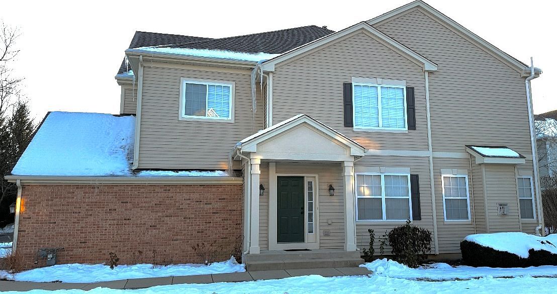 6073 Canterbury Ln #33-5 Hoffman Estates, IL 60192 - Thumbnail 2