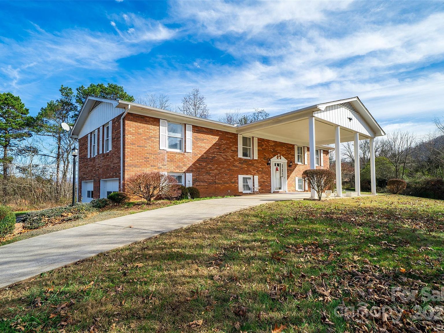 358 Goughes Branch Rd Leicester, NC 28748 - Thumbnail 2