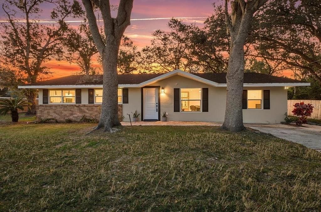 2415 Sutton Rd Lakeland, FL 33810 - Thumbnail 2