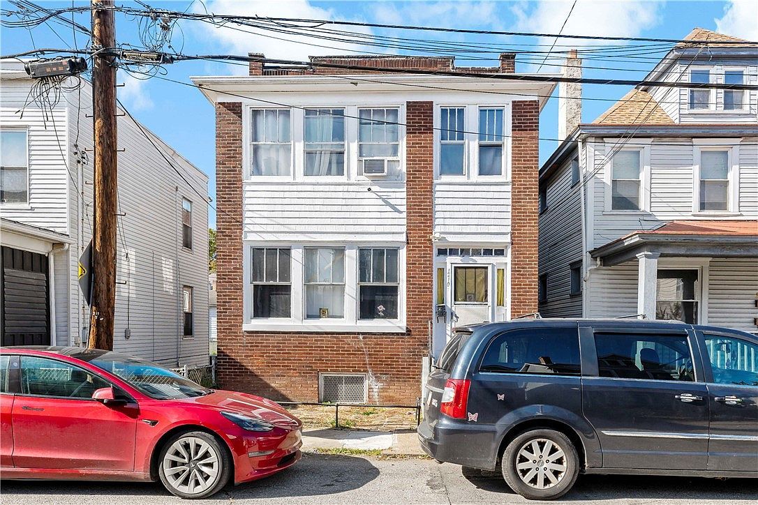 1210 Holmes St Mc Kees Rocks, PA 15136 - Thumbnail 2