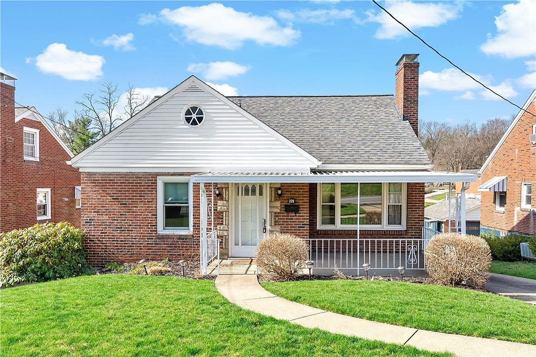 220 McClelland Rd N Canonsburg, PA 15317 - Thumbnail 2