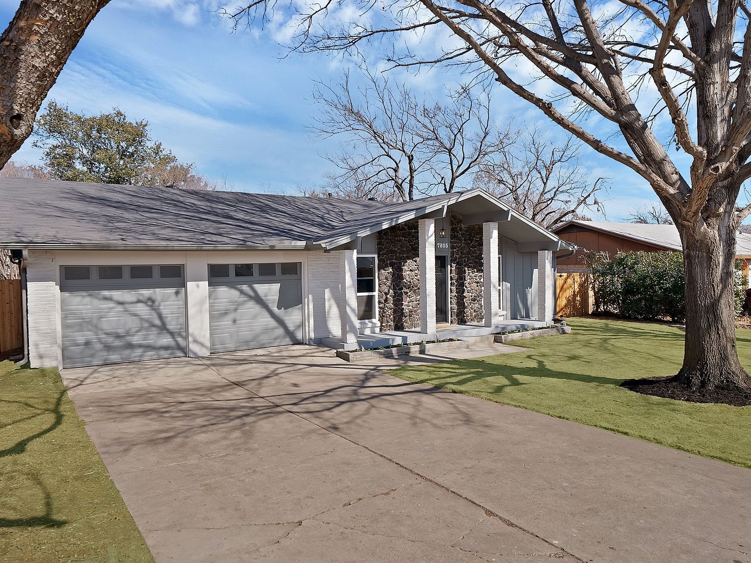 7805 Emerald Hills Way North Richland Hills, TX 76180 - Thumbnail 2