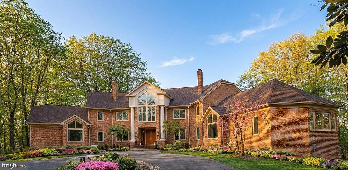 7003 Fawn Trail Ct Bethesda, MD 20817 - Thumbnail 2