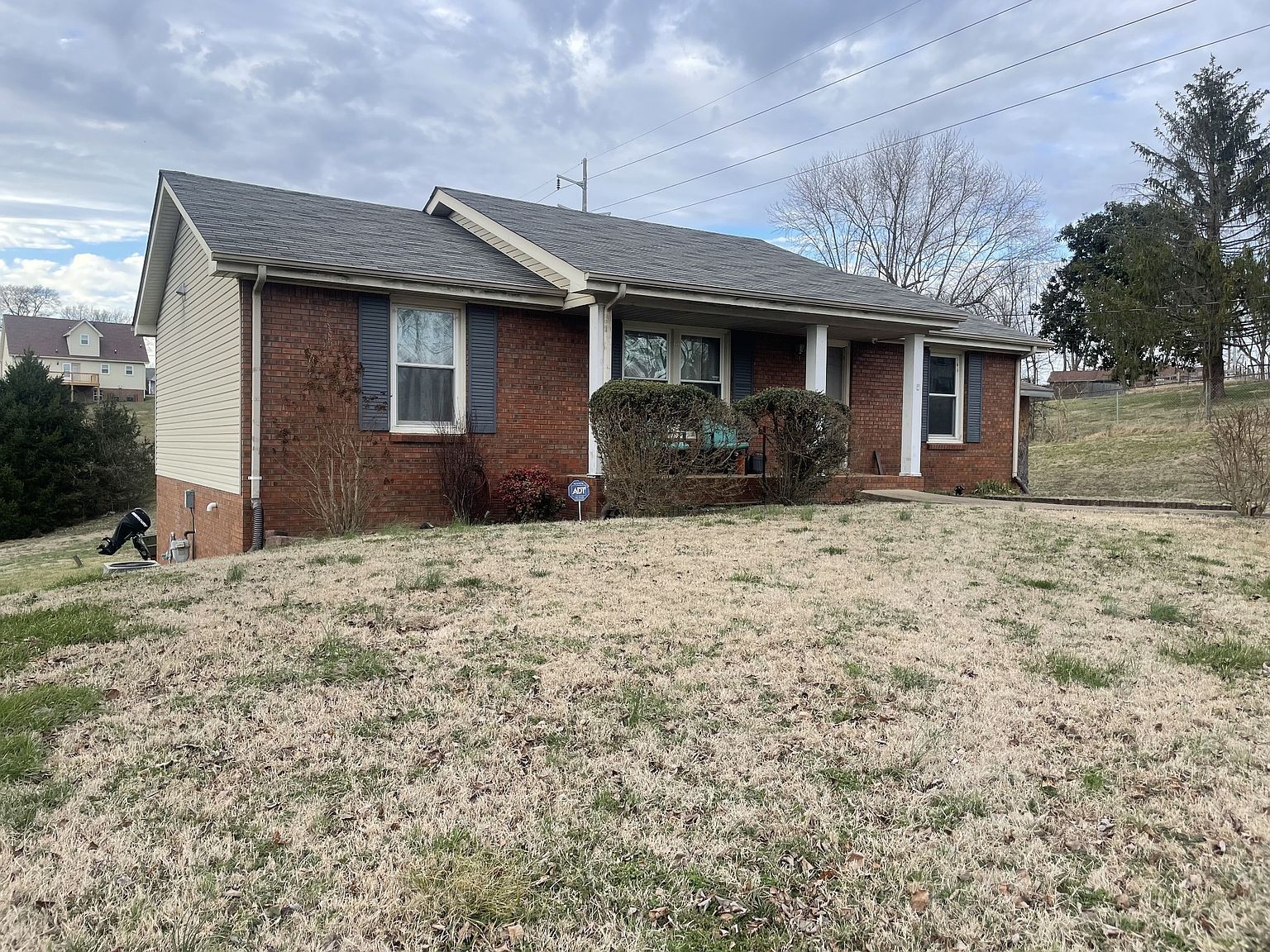 1914 Claymont Dr Clarksville, TN 37040  | Single Family
