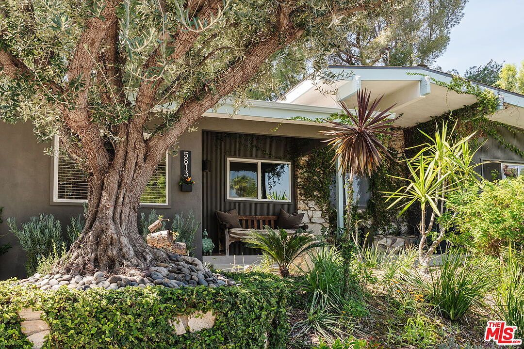 5813 El Canon Ave Woodland Hills, CA 91367 - Thumbnail 2