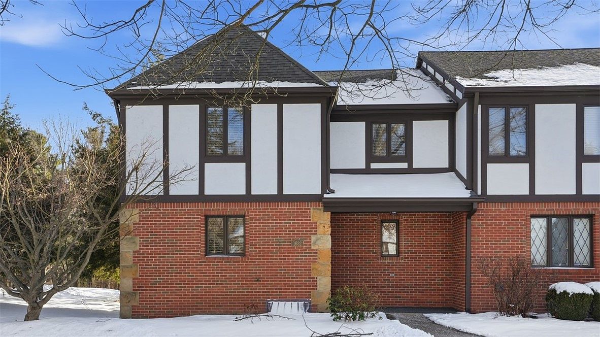 1632 Stone Mansion Dr Sewickley, PA 15143 - Thumbnail 2