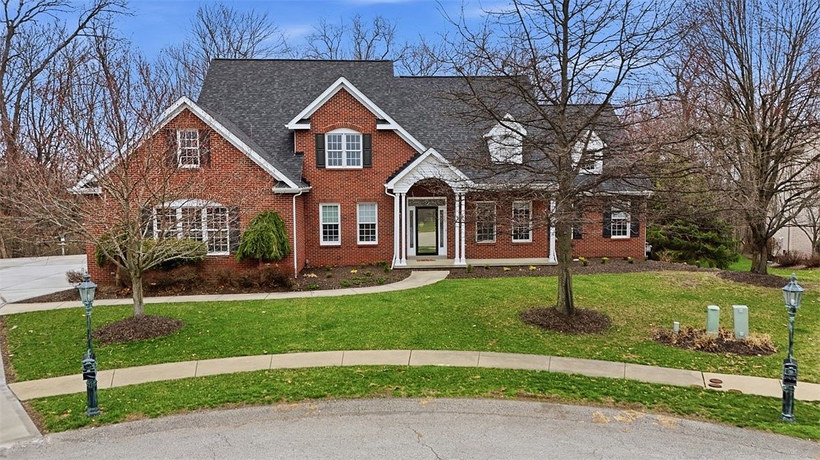 247 Erin Dr Cranberry Township, PA 16066  | Single Family