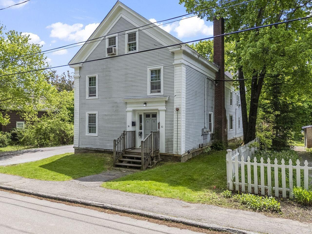 30 Chestnut St Rockland, ME 04841, 4841