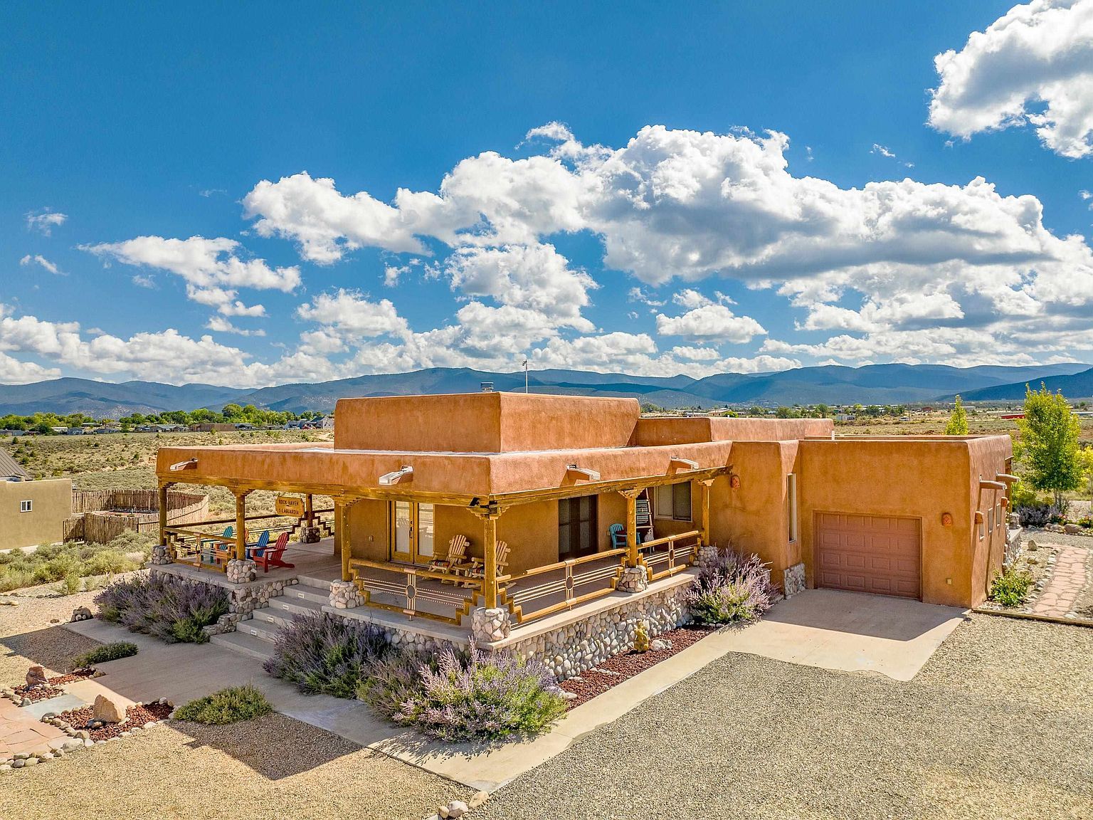 1 La Guardia Rd Ranchos De Taos, NM 87557, 87557