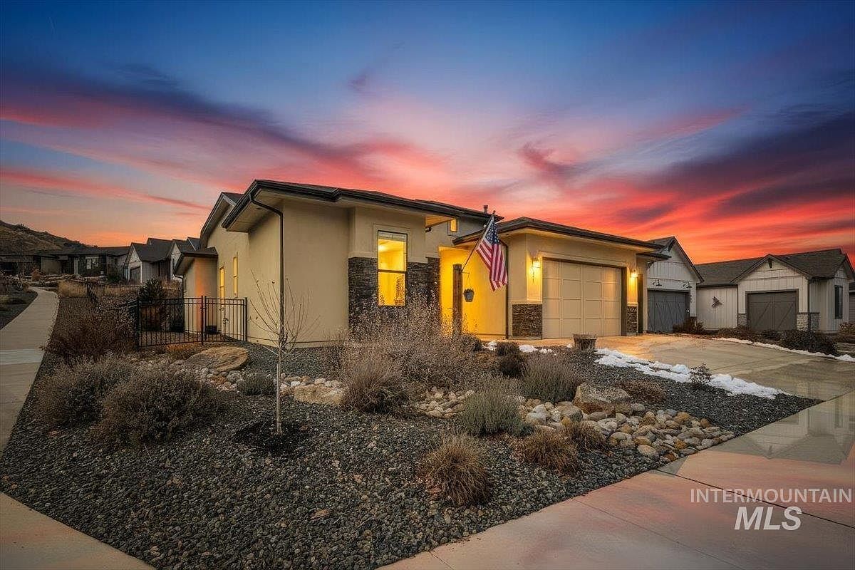 18071 N Burnt Car Way Boise, ID 83714 - Thumbnail 2