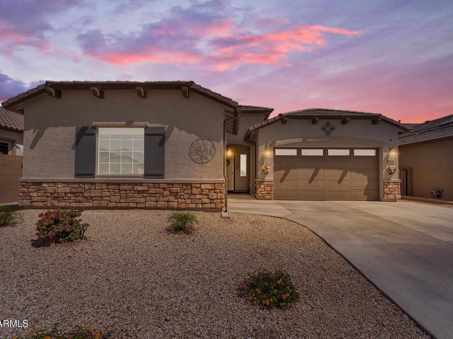 18916 W Laurel Ln Surprise, AZ 85388 - Thumbnail 2