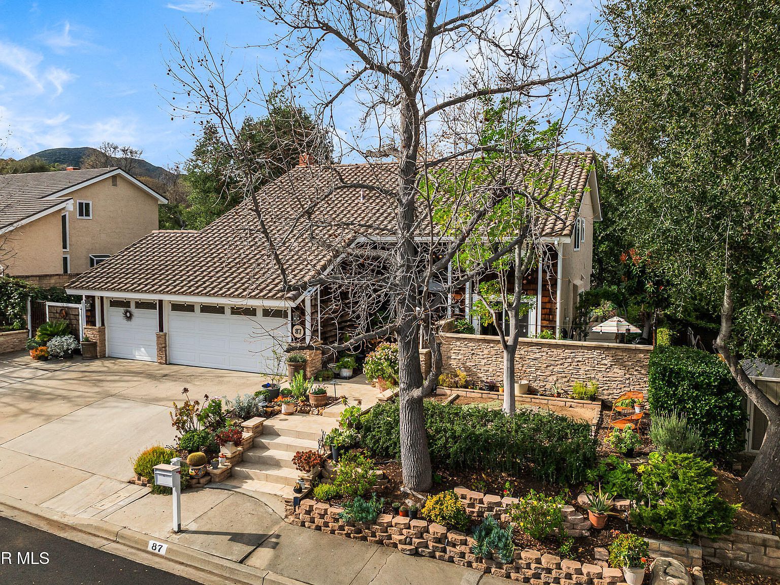 87 Castilian Ave Thousand Oaks, CA 91320 - Thumbnail 2