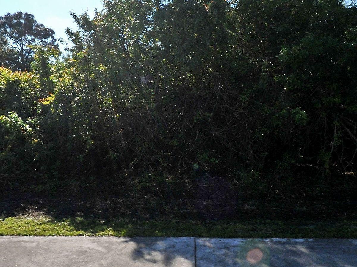 326 SW Becker Rd Port Saint Lucie, FL 34953, 34953