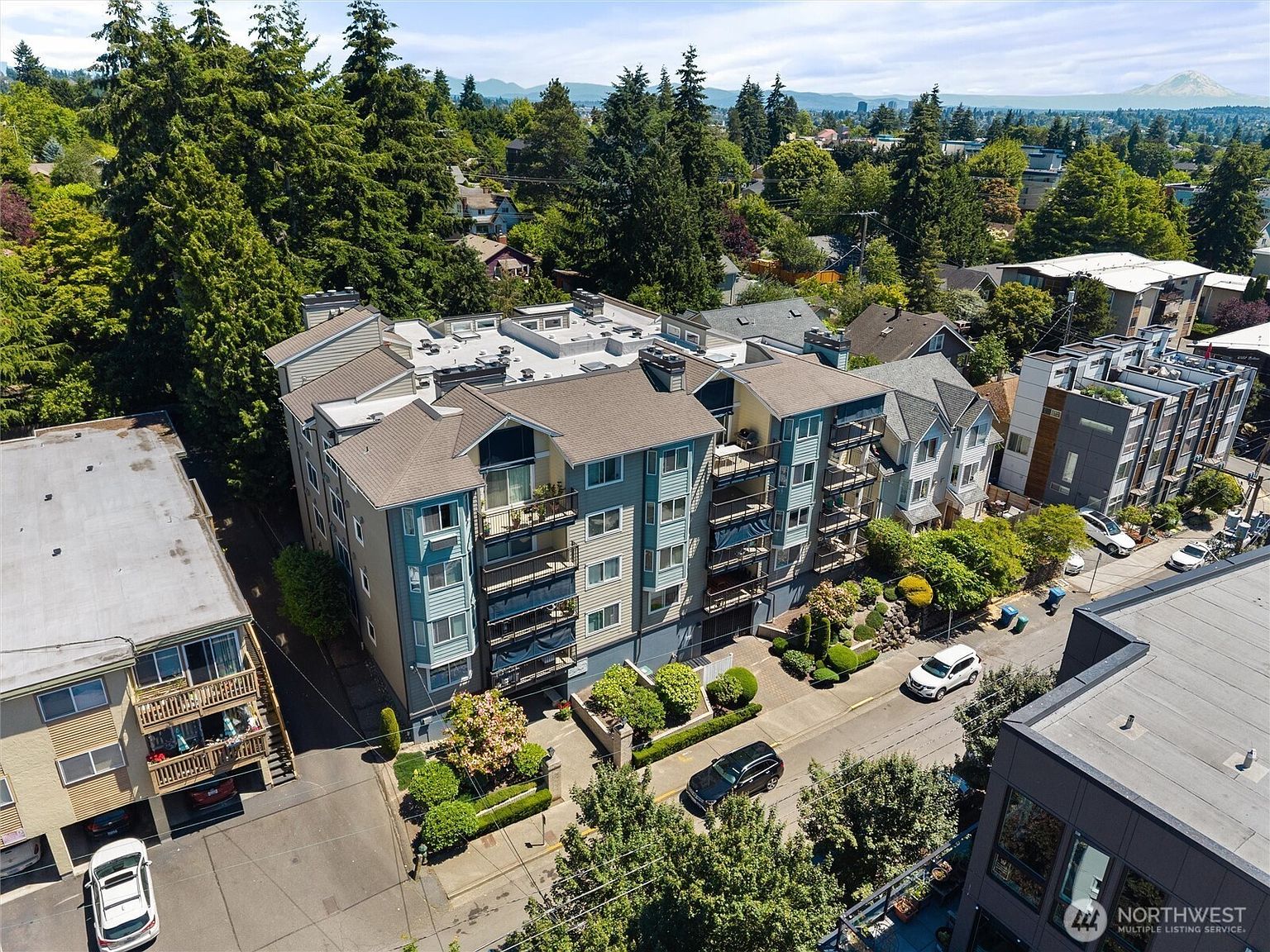 8720 Phinney Ave N APT 21 Seattle, WA 98103, 98103